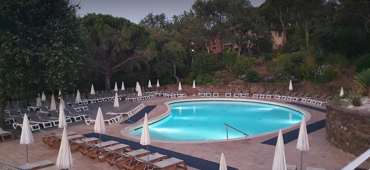 Charmant Appartement Village Restanques De Saint Tropez Гримо Экстерьер фото