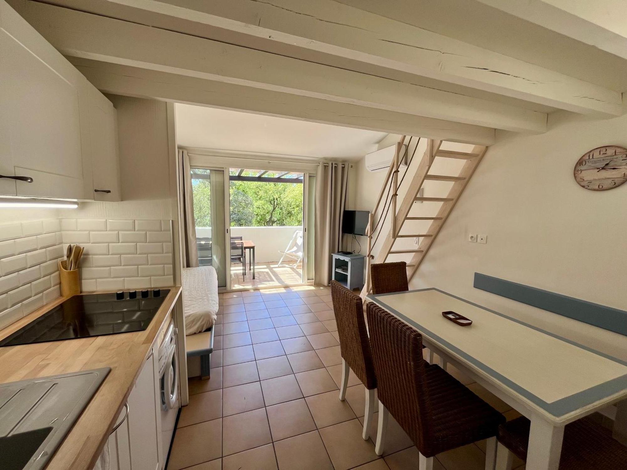 Charmant Appartement Village Restanques De Saint Tropez Гримо Экстерьер фото