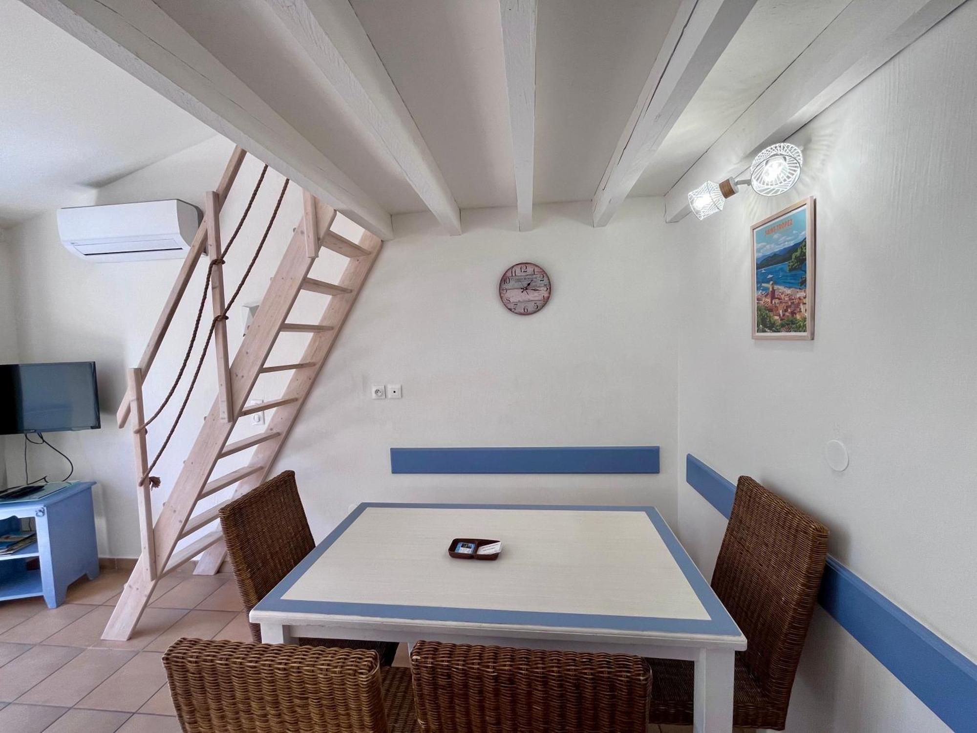 Charmant Appartement Village Restanques De Saint Tropez Гримо Экстерьер фото